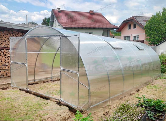 Szeroka szklarnia 4m