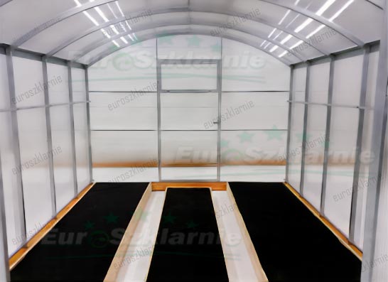 Solidna szklarnia Gera o szerokości 3m. Konstrukcja metalowa, ocynkowana